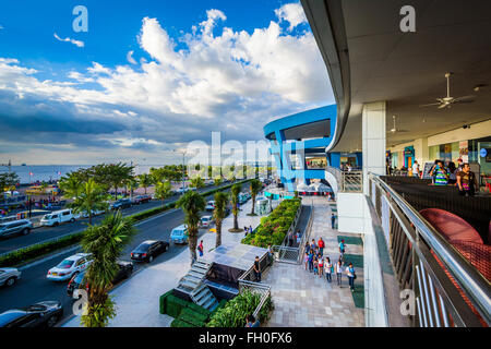 The exterior of the Mall of Asia and Seaside Boulevard, in Pasay, Metro Manila, The Philippines. Stock Photo