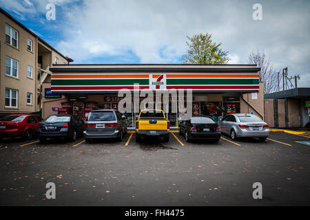 Exterior of a 7-Eleven store on a road in Seattle, Washington State Stock Photo