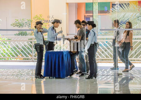 Security is high for shoppers at Asia's largest shopping complex Mall of Asia barangay, Bay City, Pasay,Philippines Stock Photo