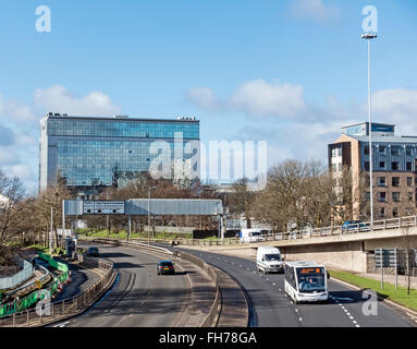 Skypark with office, retail and studio accommodation in Finnieston Glasgow Scotland with Clydeside Expressway in foreground Stock Photo