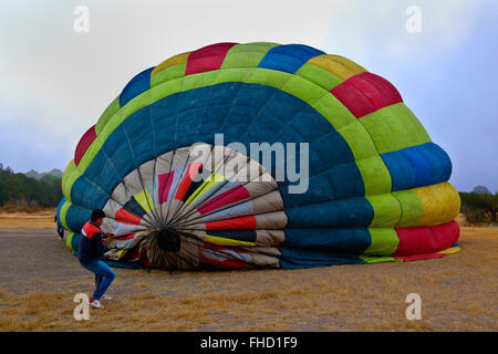 BALLOON RIDES are offered by Coyote Adventures in SAN MIGUEL DE ALLENDE, MEXICO Stock Photo