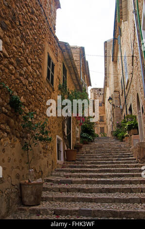 Mallorca, Balearic Islands, Spain, Europe: an alley in Fornalutx, a mountainous municipality in the Soller district Stock Photo