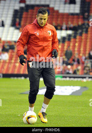 Augsburg's Raul Bobadilla warms up before the UEFA Europa League round of 32, second leg soccer match between Liverpool FC and FC Augsburg in Anfield, Liverpool, England, 25 February 2016. Photo: Stefan Puchner/dpa Stock Photo