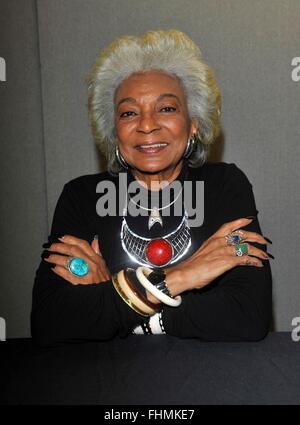 Nichelle Nichols at collectormania Stock Photo - Alamy