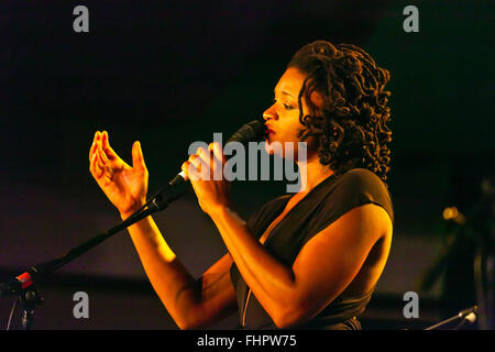Liz Wright sings at the 58th Monterey Jazz Festival - California Stock  Photo - Alamy