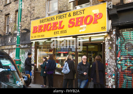 London, UK. 26th February, 2016. New York’s Rainbow bagels are now being sold in the Beigel Shop, Brick Lane, London, UK. Stock Photo