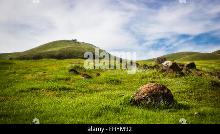 santa ana mountain range of hollister california in the winter