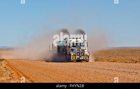 road train on the Strzelecki Track Moomba - Lyndhurst with equiptment for the Moomba gas fields Stock Photo