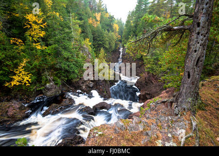 The Tyler Forks River plunges over Brownstone Falls in Copper Falls State Park, Ashland County, Wisconsin, USA. Stock Photo