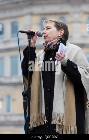 London, UK. 27 February 2016. Kate Hudson, General Secretary of the Campaign for Nuclear Disarmament (CND). Anti-Trident Rally in Trafalgar Square. Credit:  Vibrant Pictures/Alamy Live News Stock Photo