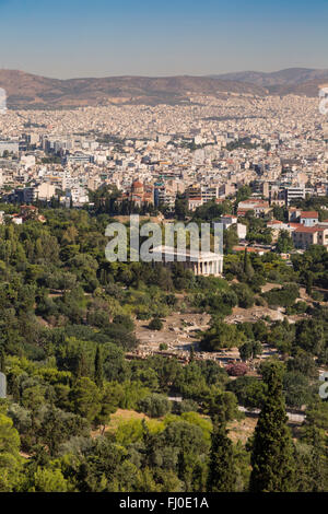 Athens, Attica, Greece.  The Doric Temple of Hephaestus - or Hephaisteion, or Hephesteum - in the Agora. Seen from the Acropolis Stock Photo