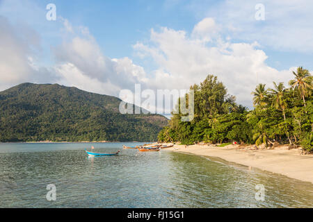 Koh Lipe sunset beach is a relax beach on the popular island in the Andaman sea in south Thailand, very close to the Malaysia bo Stock Photo