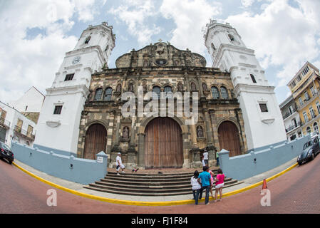 PANAMA CITY, Panama — Plaza de la Catedral, also known as Plaza de la Independencia or Plaza Mayor, is the central square of the historic Casco Viejo district in Panama City. This plaza is a significant cultural and historical site, often hosting events and gatherings. It is surrounded by notable buildings, including the Metropolitan Cathedral and the Municipal Palace. Stock Photo