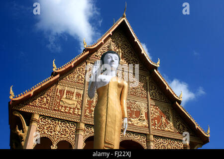 Buddhist architecture at Wat Xieng Thong, Luang Prabang Stock Photo
