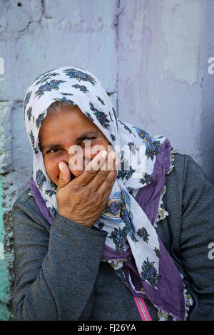 Smiling Kurdish woman in Diyarbakir, Eastern Turkey Stock Photo