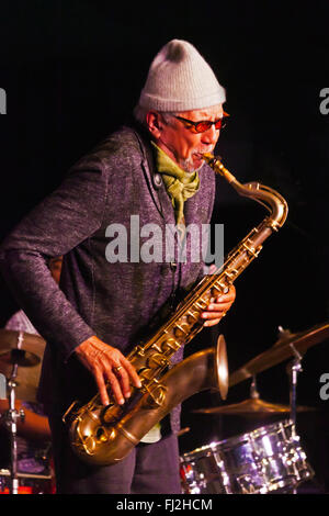 CHARLES LLOYD on saxophone, ZAKIR HUSSAIN on tablas and ERIC HARLAND on drums preform as SANGAM at the MONTEREY JAZZ FESTIVAL Stock Photo