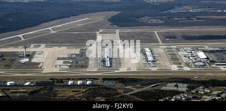 Dulles, Virginia, USA. 28th Feb, 2016. View of Washington Dulles International Airport from a commercial airliner on Sunday, February 28, 2016. Credit: Ron Sachs/CNP © Ron Sachs/CNP/ZUMA Wire/Alamy Live News Stock Photo