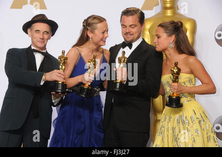 Hollywood, CA. 29th Feb, 2016. 28 February 2016 - Hollywood, California - Mark Rylance, winner of the award for Best Actor in a Supporting Role for 'Bridge of Spies'; actress Brie Larson, winner of the award for Best Actress in a Leading Role for 'Room'; actor Leonardo DiCaprio, winner of the award for Best Actor in a Leading Role for 'The Revenant'; and actress Alicia Vikander, winner of the award for Best Actress in a Supporting Role for 'The Danish Girl, '. 88th Annual Academy Awards presented by the Academy of Motion Picture Arts and Sciences held at Hollywood & Highland Center. Photo Stock Photo