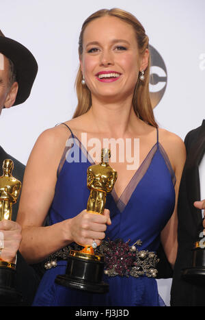 Hollywood, CA. 29th Feb, 2016. 28 February 2016 - Hollywood, California - Brie Larson. 88th Annual Academy Awards presented by the Academy of Motion Picture Arts and Sciences held at Hollywood & Highland Center. Photo Credit: Byron Purvis/AdMedia Credit:  Byron Purvis/AdMedia/ZUMA Wire/Alamy Live News Stock Photo