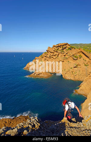 climber at coastal rock Bec de l'Aigle, France, Provence, Calanques National Park, La Ciotat Stock Photo