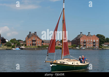 Sailing on Oulton Broad, part of the Southern Broads, Lowestoft, Suffolk, England Stock Photo