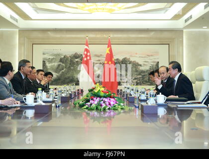 Beijing, China. 29th Feb, 2016. Chinese Foreign Minister Wang Yi (R) meets with Singaporean Foreign Minister Vivian Balakrishnan (L2) in Beijing, capital of China, Feb. 29, 2016. © Ding Haitao/Xinhua/Alamy Live News Stock Photo