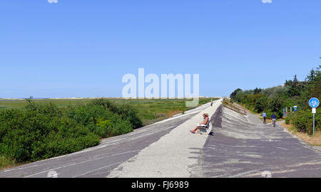 concreted North Sea dyke with footpath and bike way, Germany, Schleswig-Holstein, Northern Frisia, Sankt Peter-Ording Stock Photo