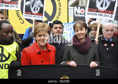 Nicola Sturgeon MSP (First Minister of Scotland) and Caroline Lucas MP (Green Party) at the head of the Stop Trident demonstration shortly before it moves off. Stock Photo