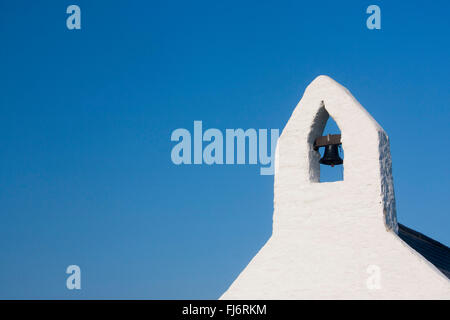 Mwnt church chapel of the Holy Cross eglwys y Grog whitewashed bellcote Ceredigion Mid Wales UK Stock Photo