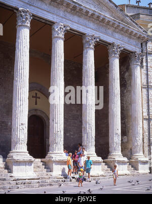 Santa Maria Sopra Minerva Church, Piazza Del Comune, Assisi, Province of Perugia, Umbria Region, Italy Stock Photo