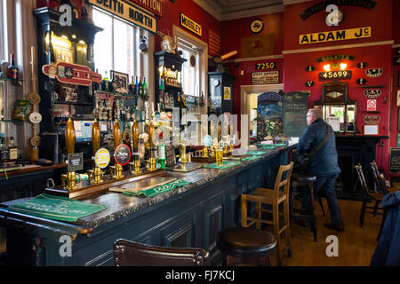 Interior of the Victorian Buffet Bar at Stalybridge Railway Station, Tameside, Manchester, England, UK Stock Photo