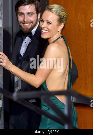 Actress Rachel McAdams poses in the press room during the 88th annual Academy Awards ceremony at the Dolby Theatre in Hollywood, California, USA, 28 February 2016. Photo: Hubert Boesl/dpa - NO WIRE SERVICE - Stock Photo