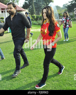 Patiala, India. 01st Mar, 2016. Bollywood Actress Amisha Patel during the launch of firsst team of B.C.L Punjab Royal Patialvi team to play in the ‘box cricket league-Punjab' at Gymkhana Club in India. © Rajesh Sachar/Pacific Press/Alamy Live News Stock Photo