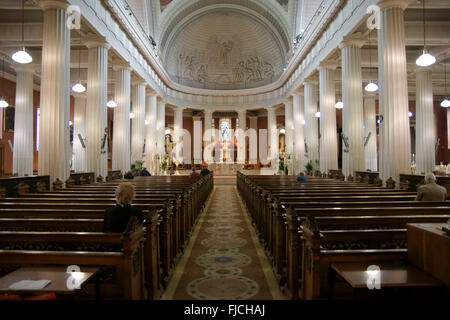 Central aisle of St. Mary's Pro-Cathedral, Dublin Stock Photo