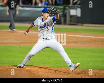 Orlando, FL, USA. 1st Mar, 2016. Starting Florida pitcher Dane Dunning (3) during NCAA baseball game action between the Florida Gators and the UCF Knights. Florida defeated UCF 9-5 at Jay Bergman Field in Orlando, FL Romeo T Guzman/CSM/Alamy Live News Stock Photo