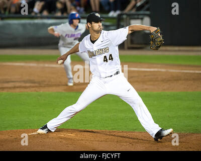 Orlando, FL, USA. 1st Mar, 2016. Starting UCF pitcher Andrew Deramo (44) during NCAA baseball game action between the Florida Gators and the UCF Knights. Florida defeated UCF 9-5 at Jay Bergman Field in Orlando, FL Romeo T Guzman/CSM/Alamy Live News Stock Photo