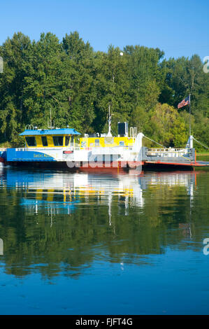 Willamette River ferry, Willamette Mission State Park, Oregon Stock Photo