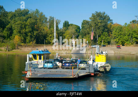 Willamette River ferry, Willamette Mission State Park, Oregon Stock Photo