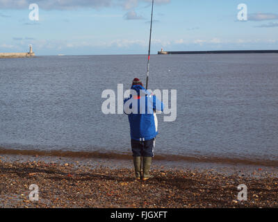 Newcastle Upon Tyne, Wednesday 2nd March 2016, UK Weather. A cold day on the banks of the river Tyne, near Tynemouth as fishermen wait for bites on their lines. Credit:  james walsh/Alamy Live News Stock Photo