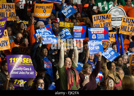 New York, United States. 02nd Mar, 2016. Representatives from NYC's unionized labor groups hold signs and cheer. Following her win of seven of the eleven Democratic primaries on 'Super Tuesday,' Democratic Presidential candidate Hillary Clinton spoke at a rally for her supporters at the Jacob K. Javits Center Credit:  Albin Lohr-Jones/Pacific Press/Alamy Live News Stock Photo