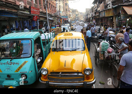 19 February 2016. Barabazaar Road traffic West Bengal, Kolkata. Photo by Palash Khan Stock Photo