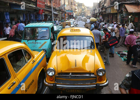 19 February 2016. Barabazaar Road traffic West Bengal, Kolkata. Photo by Palash Khan Stock Photo