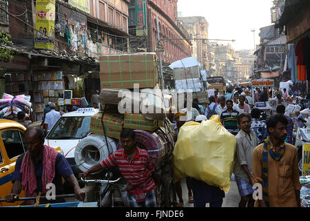 19 February 2016. Barabazaar Road traffic West Bengal, Kolkata. Photo by Palash Khan Stock Photo