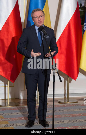 Warsaw, Poland. 04th Mar, 2016. Secretary of State at the Chancellery of the President of Poland, Krzysztof Szczerski during a press conference after meeting of the Consultative Committee of Poland and Ukraine  in Belweder Palace on 04 March 2016 in Warsaw, Poland. Credit:  MW/Alamy Live News Stock Photo