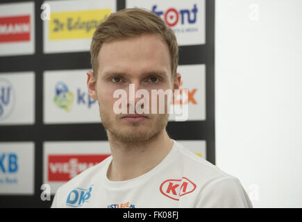 Berlin, Germany. 3rd Mar, 2016. Speed skater Patrick Beckert at a press conference for the upcoming Speed Skating World Cup (combined) on 5 and 6 March in Berlin, Germany, 3 March 2016. Photo: Soeren Stache/dpa/Alamy Live News Stock Photo