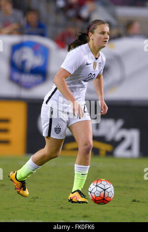Tampa, Florida, USA. 3rd Mar, 2016. US Midfielder Lindsey Horan (22) during the She Believes Cup game against France at Raymond James Stadium on March 3, 2016 in Tampa, Florida. The US won 1-0. © Scott A. Miller/ZUMA Wire/Alamy Live News Stock Photo