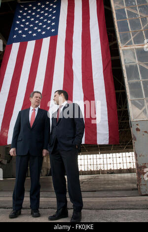 Topeka, Kansas, USA, 4th March, 2016 Presidential candidate Senator Marco Rubio (R-FL) campaign rally at Forbes Field in Topeka, Kansas this morning. Escorted by Kansas Governor Sam Brownback   Credit:  mark reinstein/Alamy Live News Stock Photo