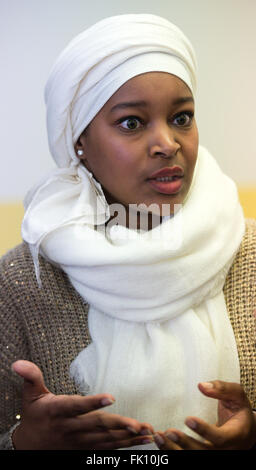 Berlin, Germany. 3rd Mar, 2016. Amal, refugee from Somalia of the initiative 'Women in Exile', talking at a press conference about the situation of refugee women in Berlin, Germany, 3 March 2016. Photo: Bernd von Jutrczenka/dpa/Alamy Live News Stock Photo