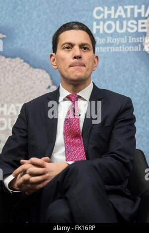 David Miliband delivers his lecture 'Syrian Crisis' at Chatham House.  Featuring: David Miliband Where: London, United Kingdom When: 03 Feb 2016 Stock Photo