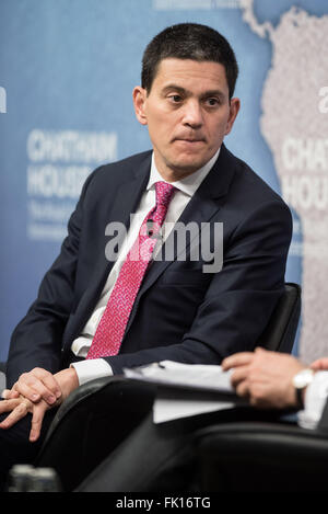 David Miliband delivers his lecture 'Syrian Crisis' at Chatham House.  Featuring: David Miliband Where: London, United Kingdom When: 03 Feb 2016 Stock Photo